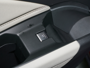 202250 e-tron quattro  ܇ƅ^(q)