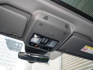 202250 e-tron quattro  п؅^