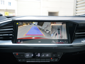 202250 e-tron quattro  п؅^