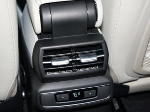 202250 e-tron quattro  п؅^(q)