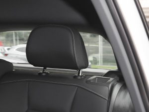 202240 e-tron (chung)а g