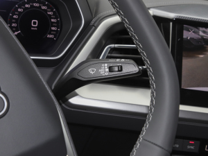 202240 e-tron (chung)а п؅^(q)