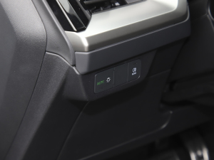 202240 e-tron (chung)а п؅^(q)