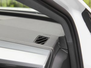 202240 e-tron (chung)а п؅^(q)