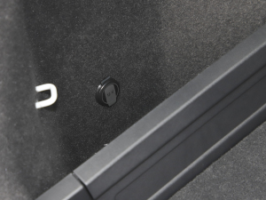 202240 e-tron а п؅^