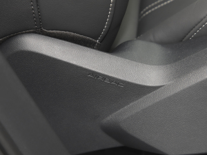 202240 e-tron а п؅^