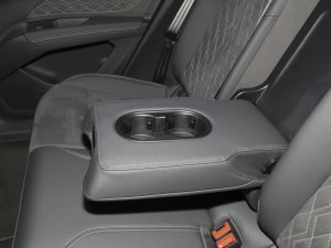 202250 e-tron quattro  