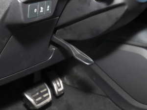 202250 e-tron quattro  п؅^