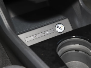 202250 e-tron quattro  п؅^