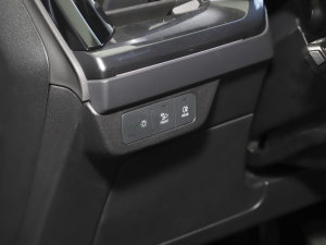 202250 e-tron quattro  п؅^