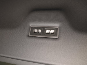 202250 e-tron quattro (chung) п؅^(q)