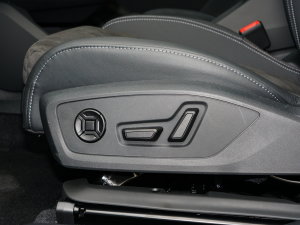 202240 e-tron (chung) {{(dio)(ji)