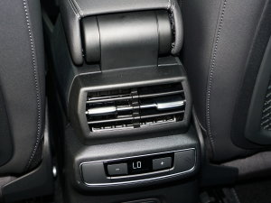 202240 e-tron  п؅^