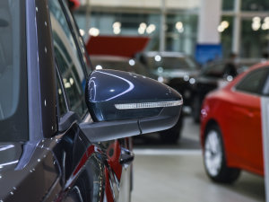 202250 e-tron quattro  ^