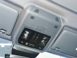 202250 e-tron quattro (chung) п؅^(q)