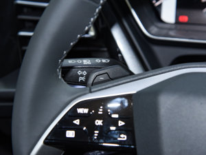 202250 e-tron quattro  п؅^