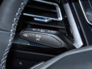 202250 e-tron quattro  п؅^