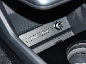 202250 e-tron quattro  п؅^