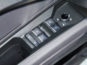 202250 e-tron quattro  п؅^