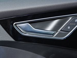 202250 e-tron quattro  п؅^