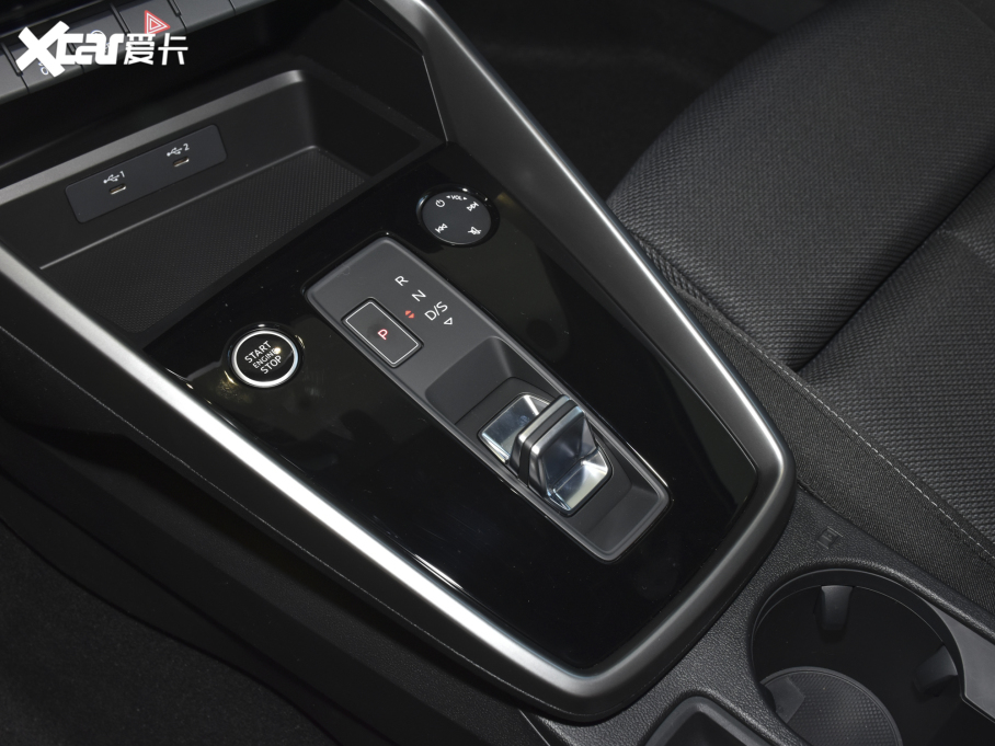 2022?yun)WA3 Limousine A3L Limousine 35 TFSI M(jn)ȡ