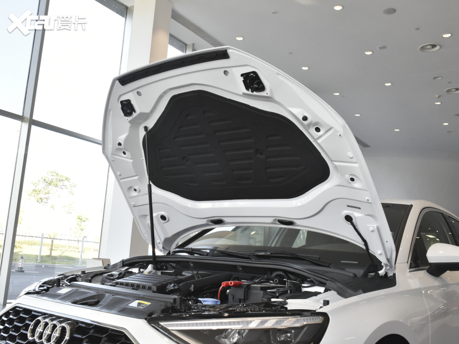 2022?yun)WA3 Limousine A3L Limousine 35 TFSI M(jn)ȡ