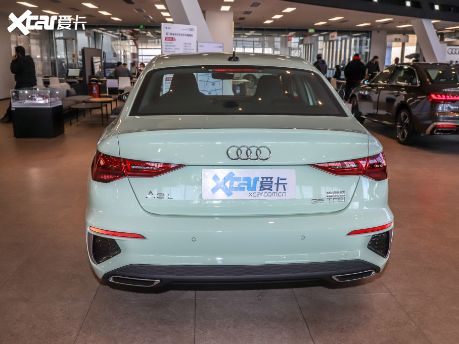 2022?yun)WA3 Limousine A3L Limousine 35 TFSI M(jn)ȡ\(yn)(dng)