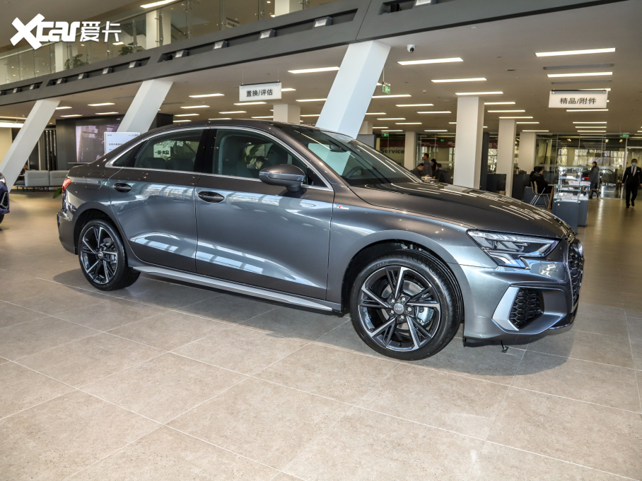 2022WA3 Limousine A3L Limousine 35 TFSI r\