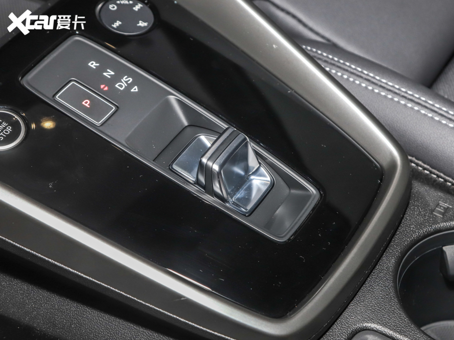 2022WA3 Limousine A3L Limousine 35 TFSI r\