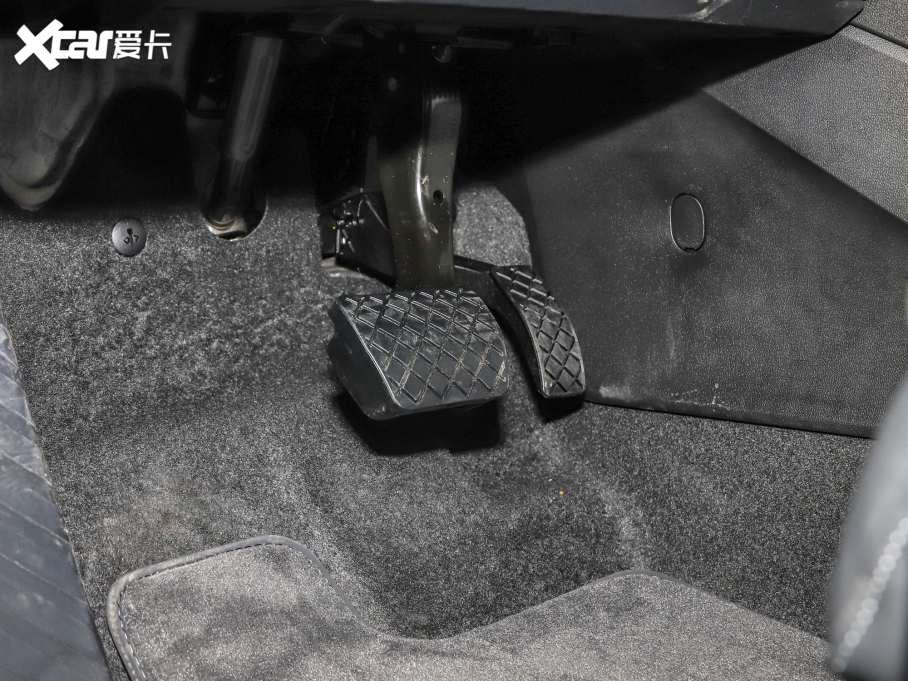 2022?yun)WA3 Limousine A3L Limousine 35 TFSI r(sh)\(yn)(dng)