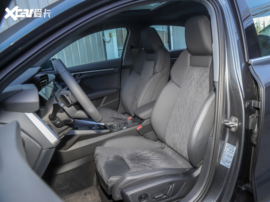 2022WA3 Limousine A3L Limousine 35 TFSI A\