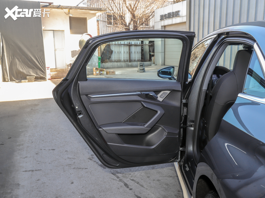 2022?yun)WA3 Limousine A3L Limousine 35 TFSI A\(yn)(dng)