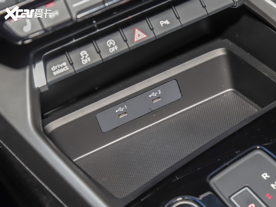 2022?yun)WA3 Limousine A3L Limousine 35 TFSI A\(yn)(dng)