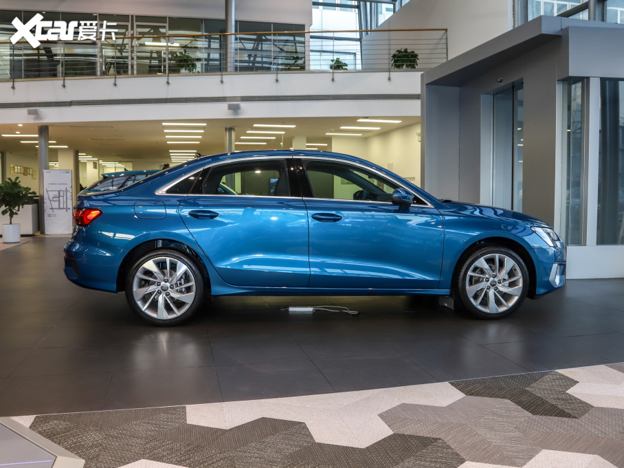 2022WA3 Limousine A3L Limousine 35 TFSI A