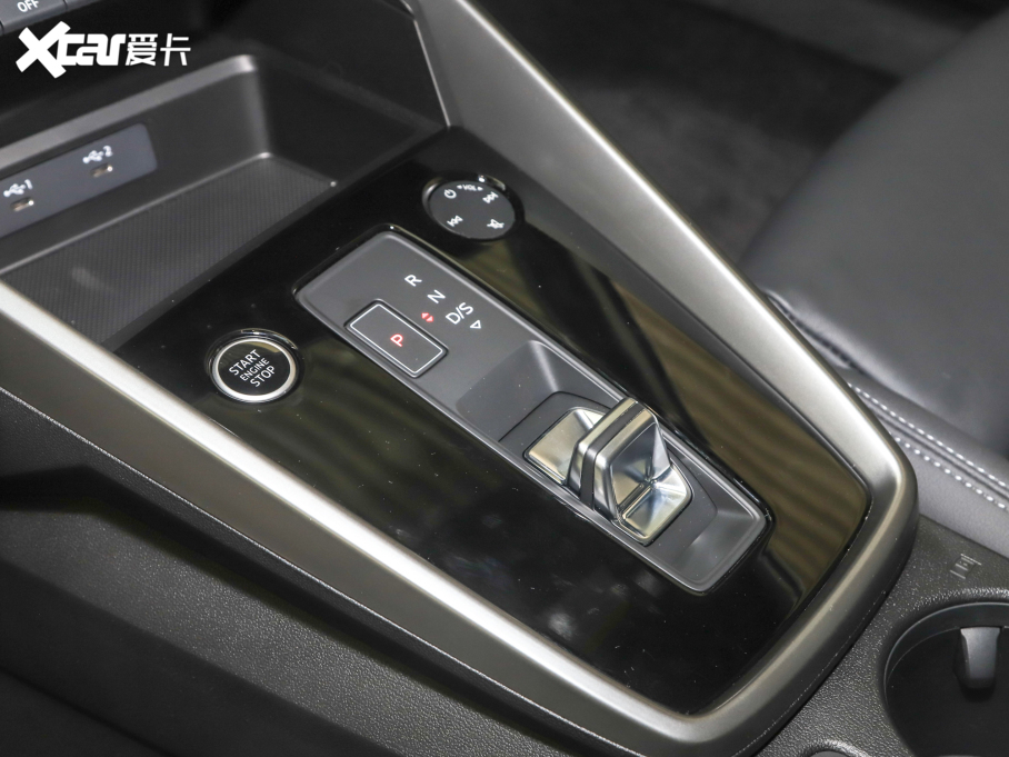 2022WA3 Limousine A3L Limousine 35 TFSI A