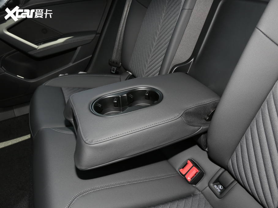 2022?yun)WA3 Limousine A3L Limousine 35 TFSI r(sh)