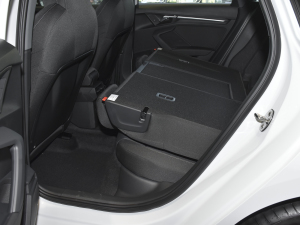 2022A3L Limousine 35 TFSI Mȡ g