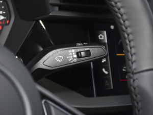 2022A3L Limousine 35 TFSI Mȡ п؅^