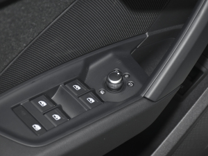 2022A3L Limousine 35 TFSI Mȡ п؅^