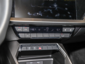 2022A3L Limousine 35 TFSI Mȡ\ {{