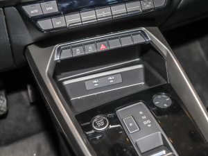 2022A3L Limousine 35 TFSI Mȡ\ п؅^