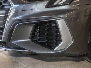 2022A3L Limousine 35 TFSI r\ ^