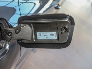 2022A3L Limousine 35 TFSI r\ ^