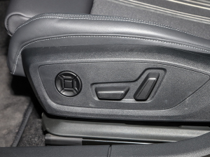 2022A3L Limousine 35 TFSI r\ {{