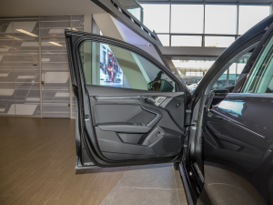 2022A3L Limousine 35 TFSI r\ {λ܇T