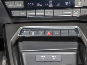 2022A3L Limousine 35 TFSI r\ п؅^