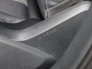 2022A3L Limousine 35 TFSI r\ п؅^