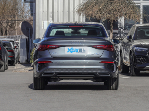 2022A3L Limousine 35 TFSI A\ 	