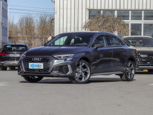 2022A3L Limousine 35 TFSI A\ ǰ45