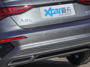 2022A3L Limousine 35 TFSI A\ ^